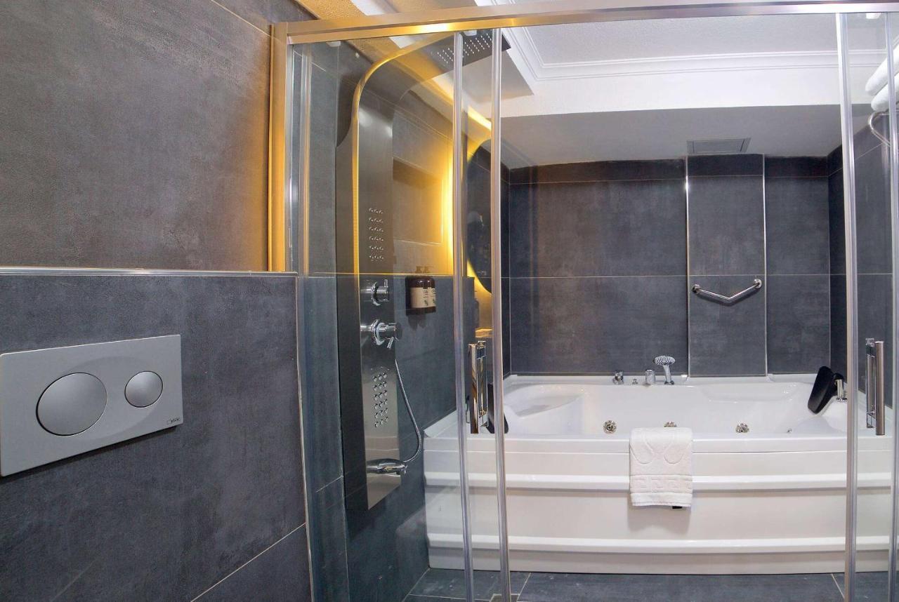 Days Inn By Wyndham Istanbul Arnavutkoy Extérieur photo