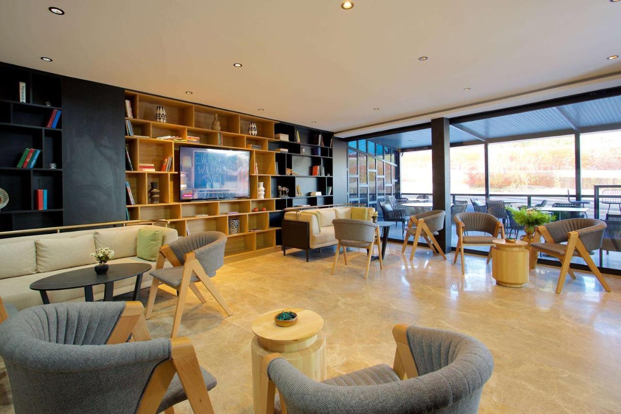 Days Inn By Wyndham Istanbul Arnavutkoy Extérieur photo