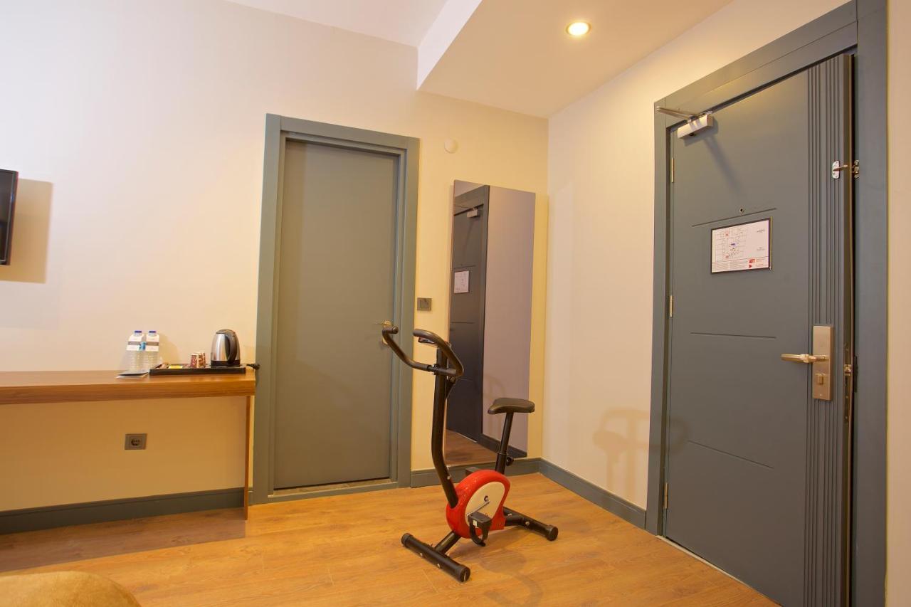 Days Inn By Wyndham Istanbul Arnavutkoy Extérieur photo
